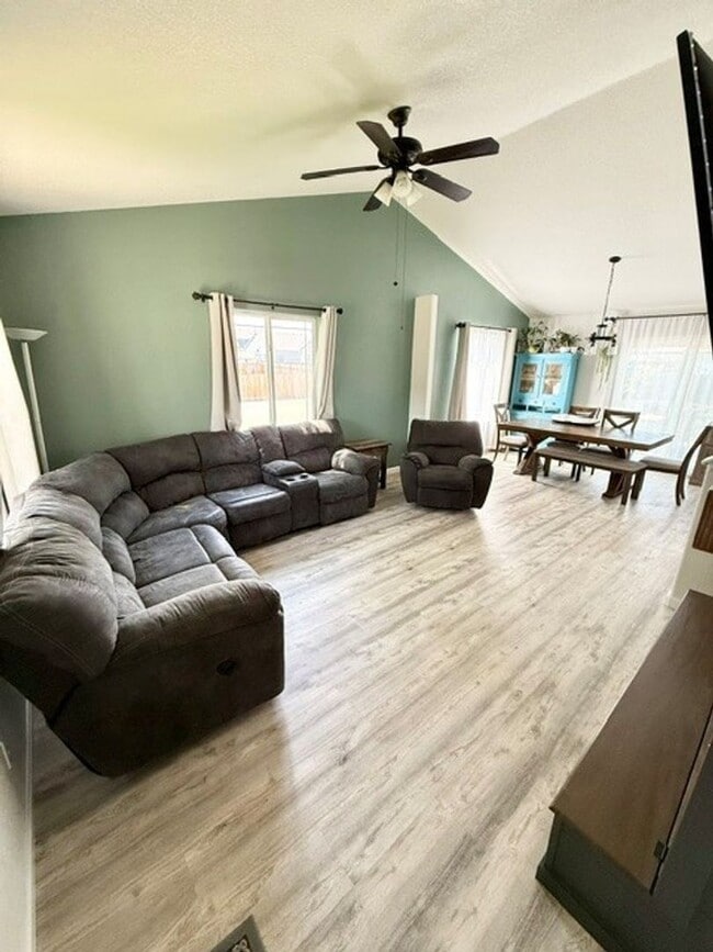 Photo - 2174 Village Dr
