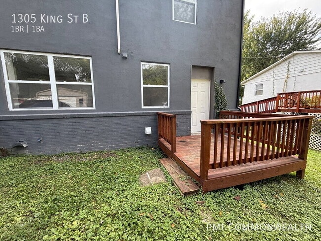 Building Photo - 1305 King St