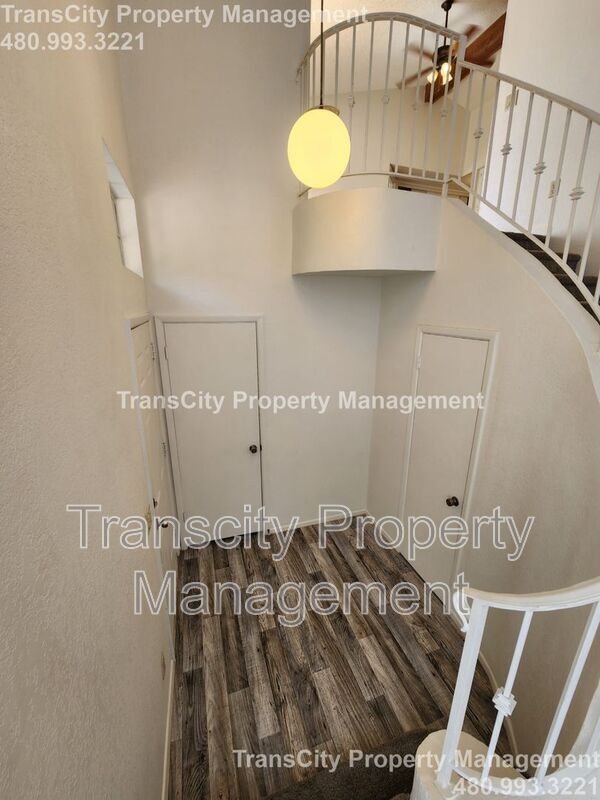 Photo - 839 S Westwood