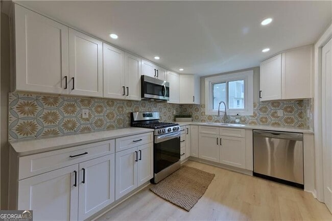 Photo - 2179 Surrey Ct