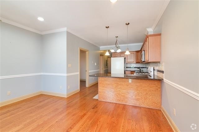 Building Photo - 21 St Pauls Ave Unit 4 Rental