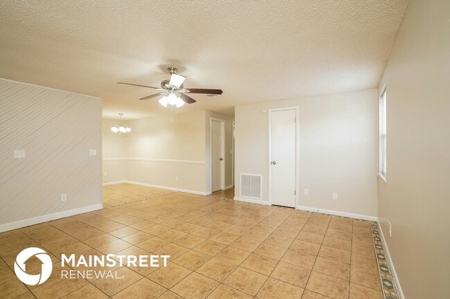 Photo - 2835 Kiowa Ave