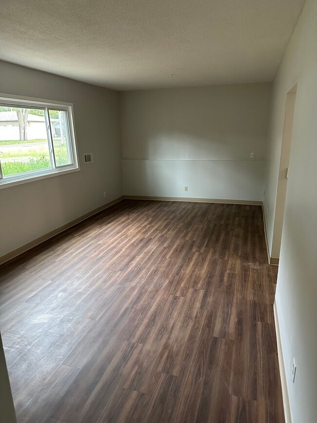 Photo - 1 bedroom 1 Bathroom Lower of Level Duplex...