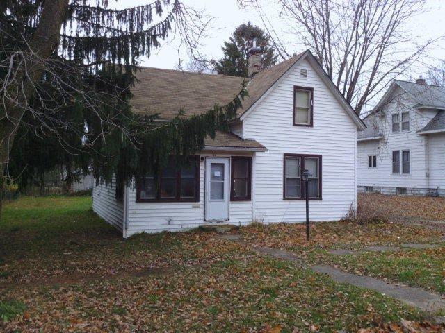 Photo - 1215 10th St E House