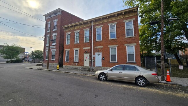 Photo - 2-BED SECTION 8 APPROVED Unidad 2131 Staebler St - 4