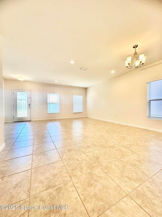 Photo - 1385 Fuji Dr