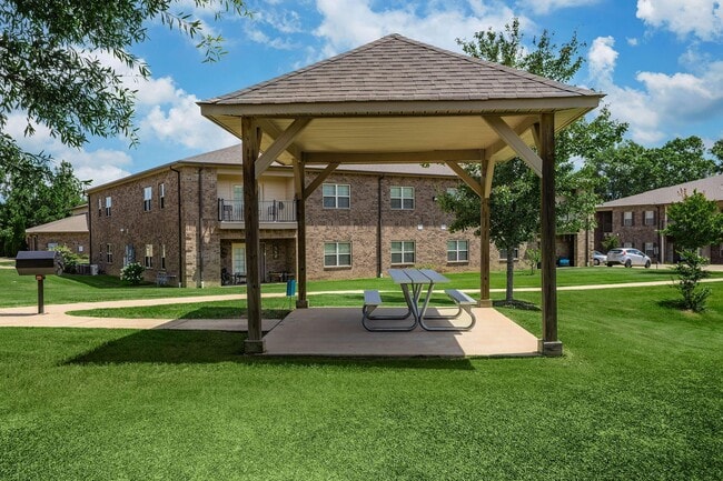 Stonewater Place Apartments