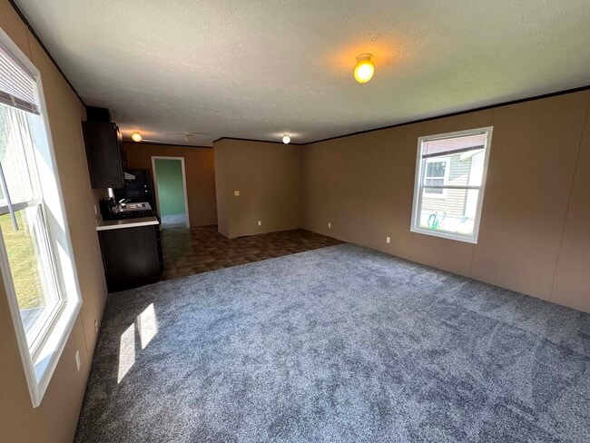 Photo - 48581 Pineview Dr