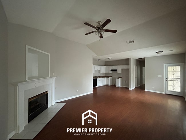 Photo - 3932 Gavick Cove