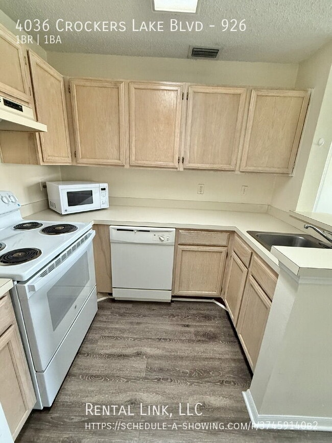Photo - 4036 Crockers Lake Blvd Unit 926