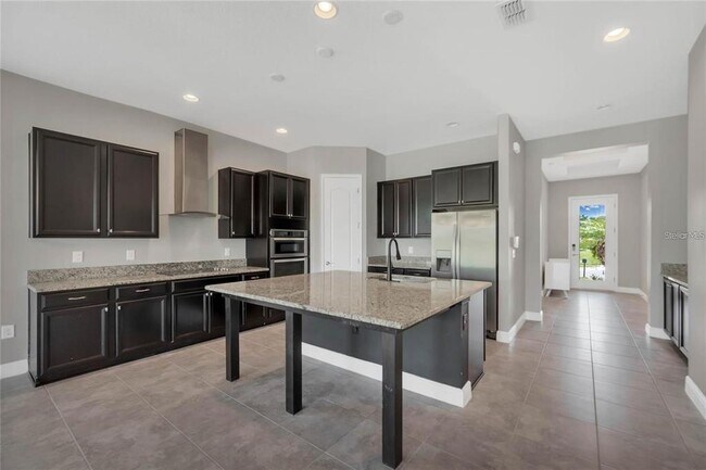 Photo - 13306 Halkyn Point