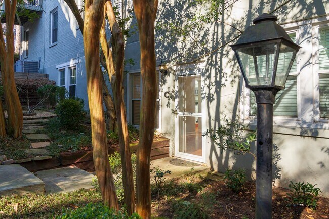 Photo - Charming Midtown Condo with Private Entrance