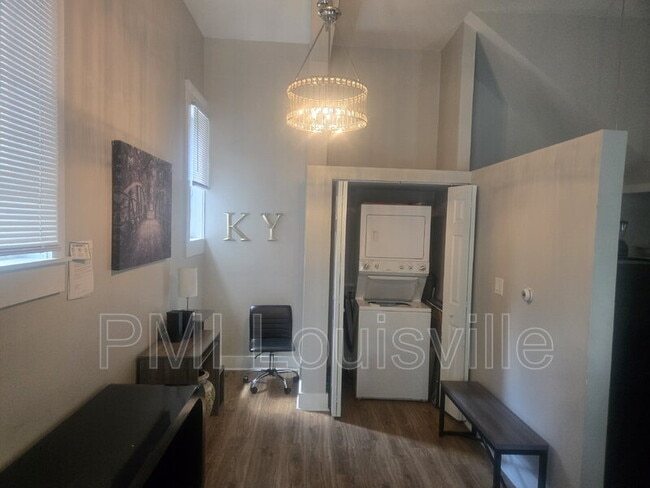 1156 S Brook St Unit 1
