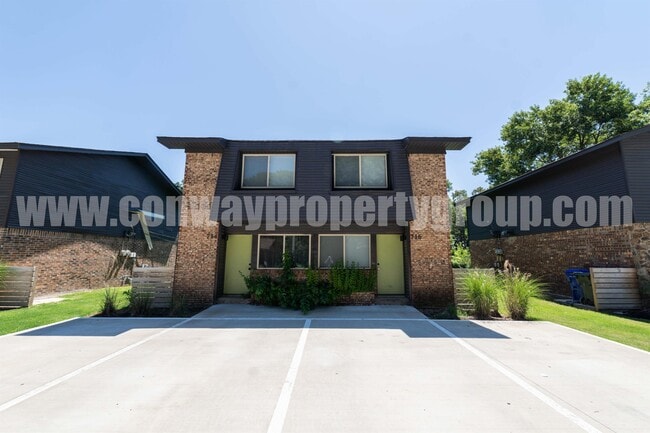 Photo - 716 S Mitchell St