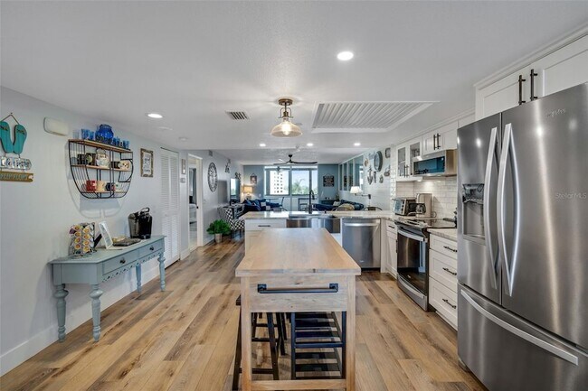 6035 Sea Ranch Dr Unit 215