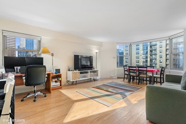 Photo - 535 N Michigan Ave Unit 1908