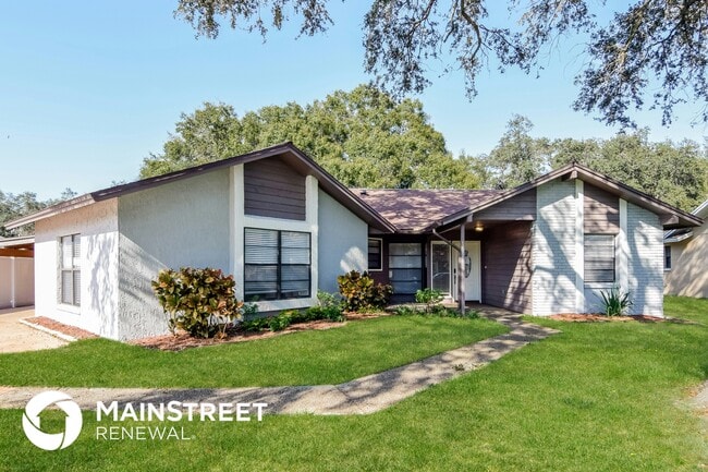 Building Photo - 1805 Lk Crst Ave