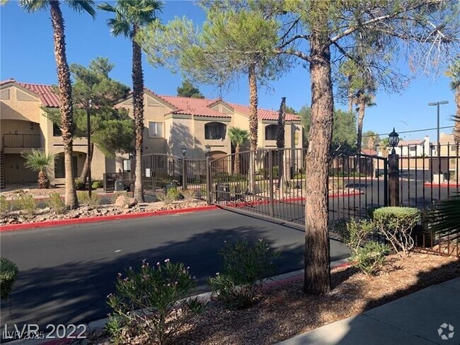 Building Photo - 7885 W Flamingo Rd Unit 2136 Rental