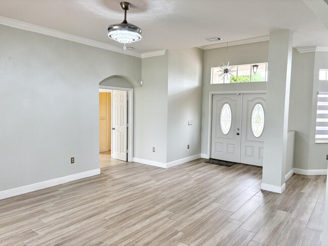 Photo - 2066 SW Savage Blvd