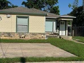 Photo - 205 Merritt St
