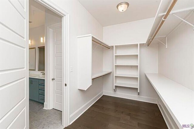 Photo - 4 Bedroom House in Rouzan