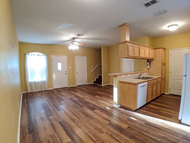 Photo - 808 W Arroyo Park Ln Unit #B