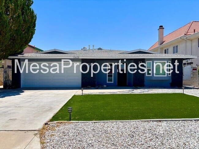 Building Photo - 13626 Sea Gull Dr Rental
