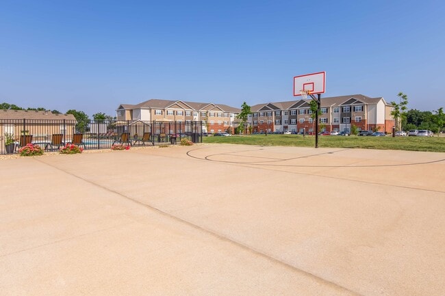 Scenic Station Apartments Basketball Court