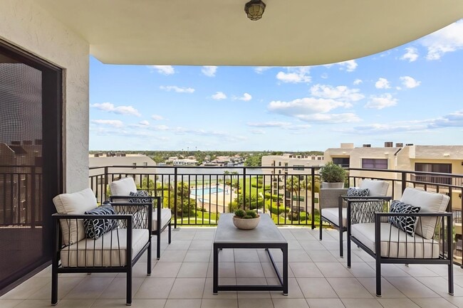 Photo - 370 Golfview Rd Unit 603