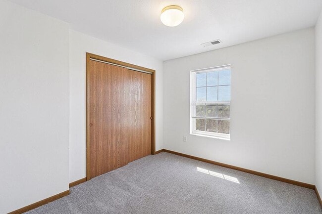 Wyndam Place Senior Residence - Lawrence