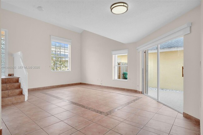 Photo - 11811 SW 102nd St