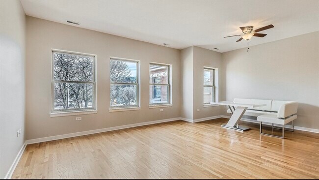 Photo - 4108 S Drexel Blvd