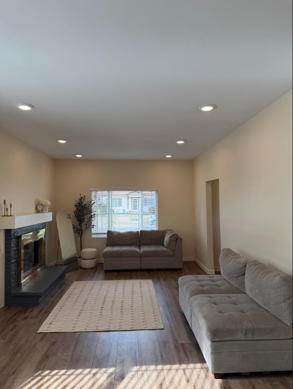 Building Photo - 5209 S Pine St Unit A