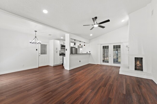 Photo - 632 Meadowlawn St