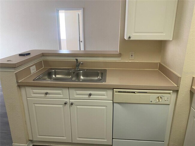 Photo - 18001 Richmond Pl Dr Unit 222