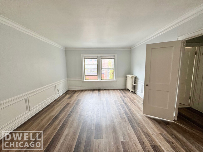 Photo - 2341 N Commonwealth Ave Apartments Unit Studio