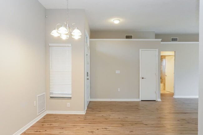 Photo - 11860 Shotgate Ct