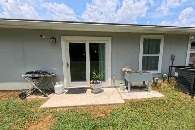 Photo - "Charming 3-Bed, 2-Bath Home Oasis in Jacksonville's Heart!"