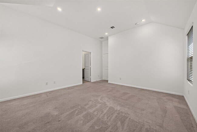 Photo - 5558 Amber Brook Ln