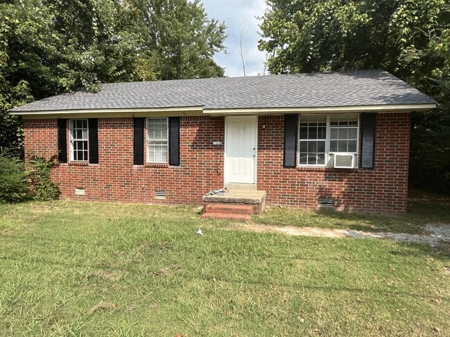 Building Photo - 914 Monroe Ave Rental