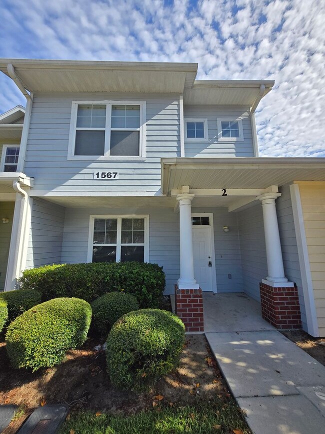 Eagle Trace 2/2 - Eagle Trace 2/2 Townhome