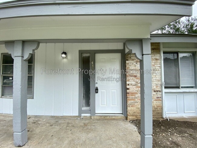 4331 Avenida Prima St