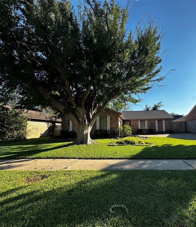 Photo - 22227 Deville Dr