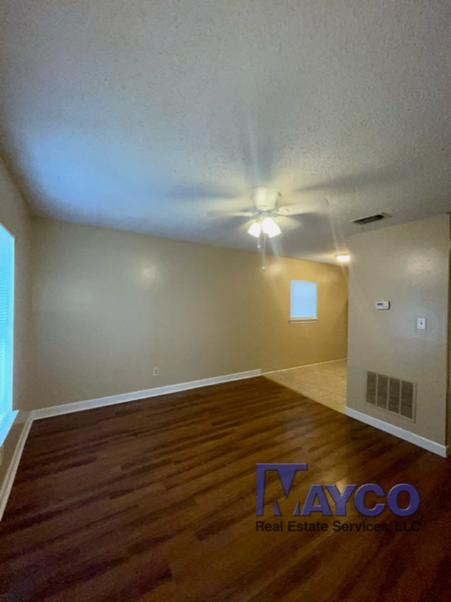 Photo - 1516 Highland Ave Unit A