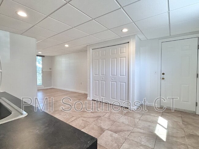 14 Hamilton Ave Unit 3