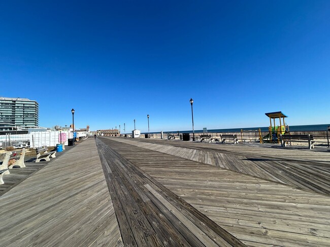 Photo - 1006 Summerfield Ave Unit 1006 1/2