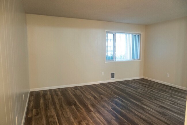 1847 NE Schuyler St Unit CV1847