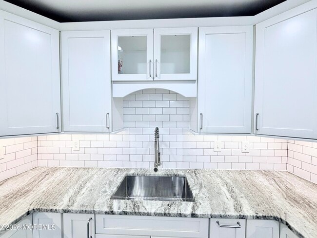 Photo - 7 Longfellow Ct