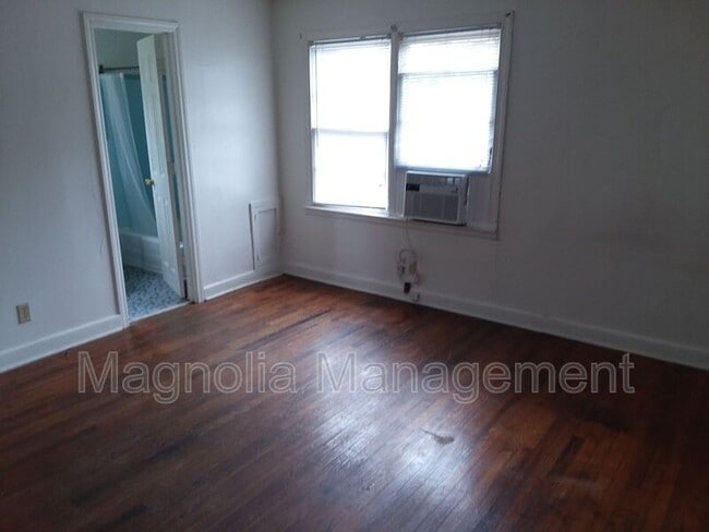 Photo - 1934 Raleigh Rd