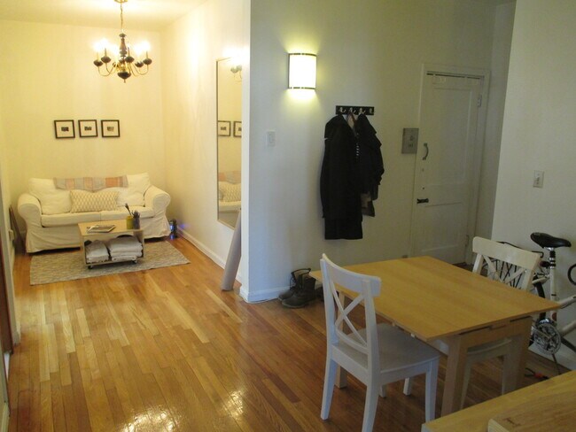 1258 Commonwealth Avenue Unidad 12